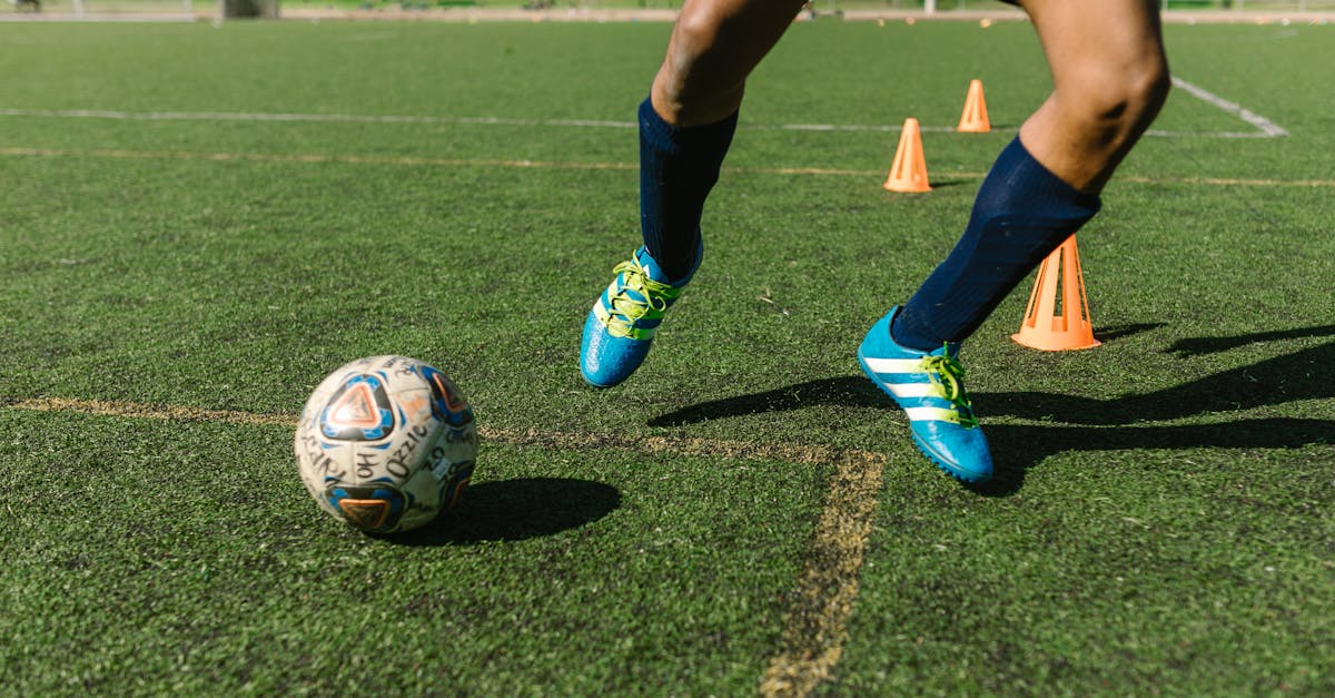 Read more about the article How to Kick a Soccer Ball Properly.